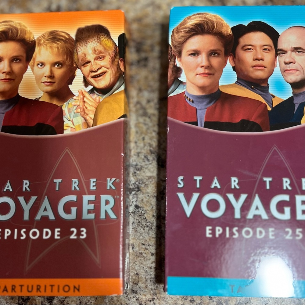 Vintage Star Trek Voyager Episode 23 & 25 VHS Tapes
